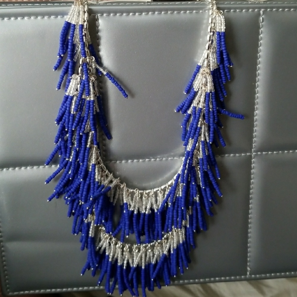 Silver and blue fashion necklace