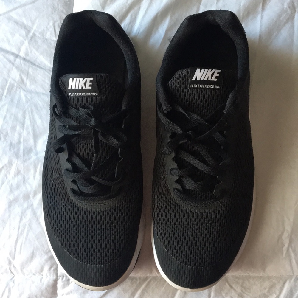 Nike Women’s sneakers size 8.5