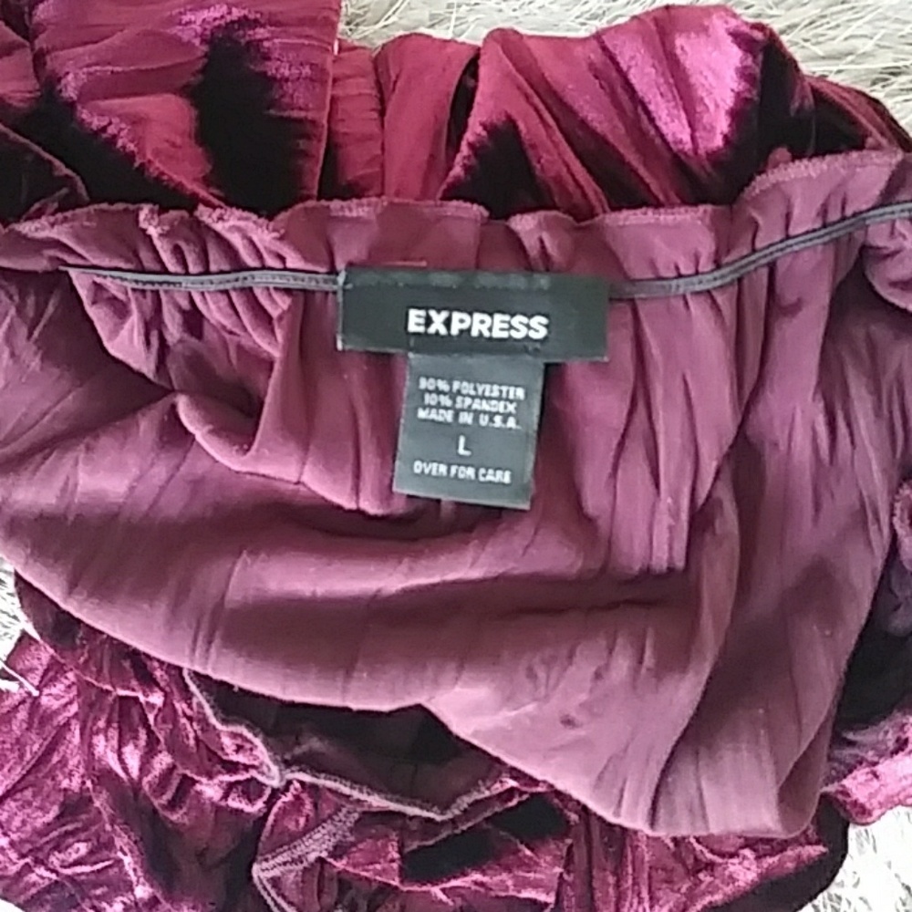 EXPRESS~CUTE RUFFLE WOMENS TOP SIZE L - Picture 6 of 8