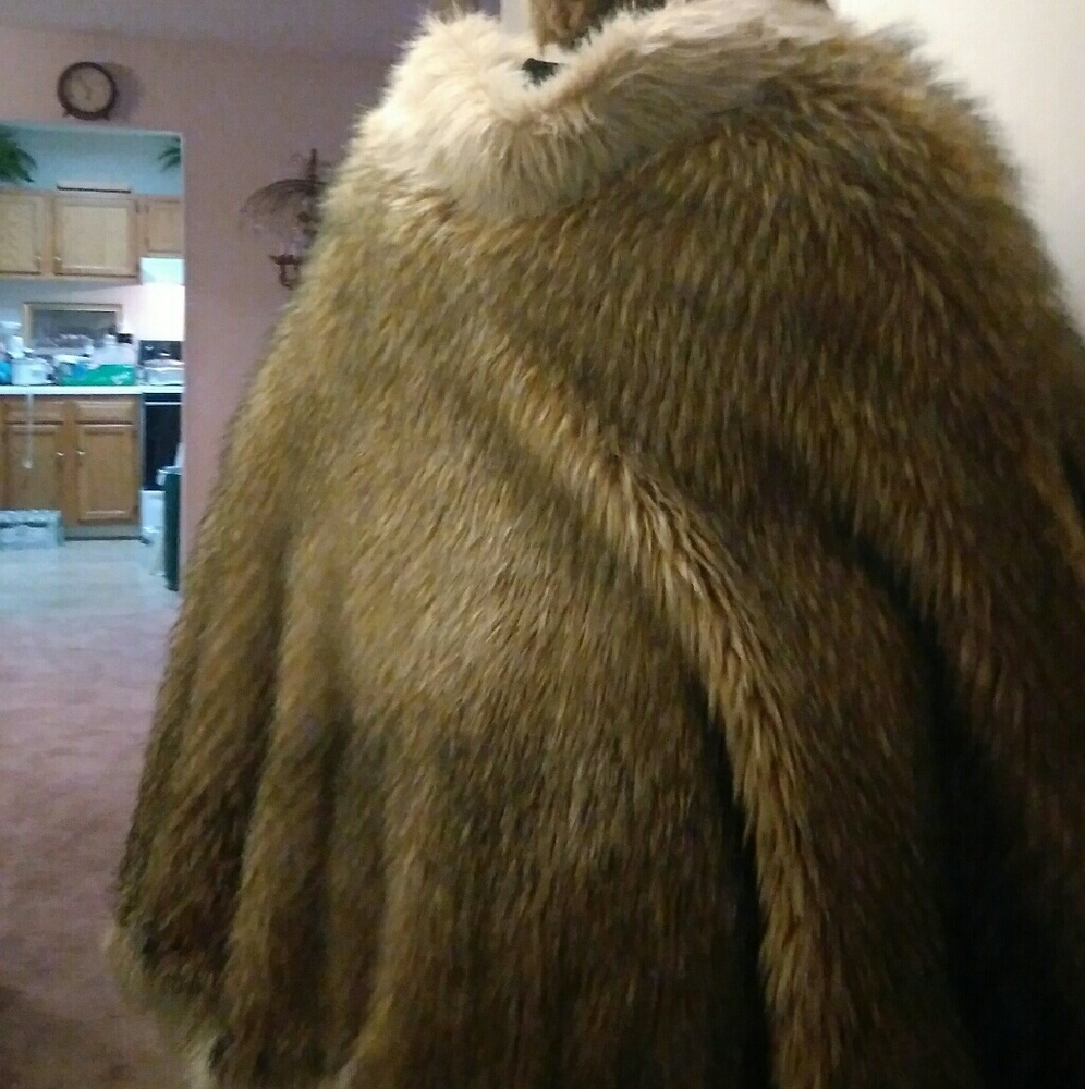 Fur Cape - image 3