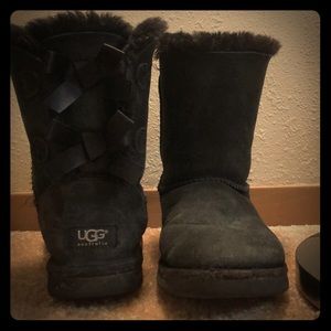 🎁Women’s Bailey Bow II UGG’s🎀