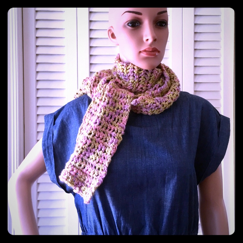 HANDCRAFTED🌺Beautiful, Cotton/Silk Scarf!
