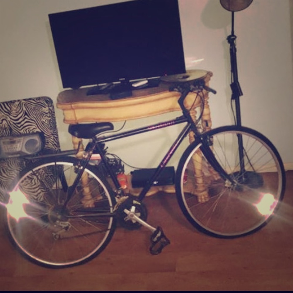 Bike needs new tires.