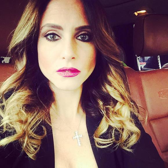 Meet your Posher, Arielle - Picture 1 of 1