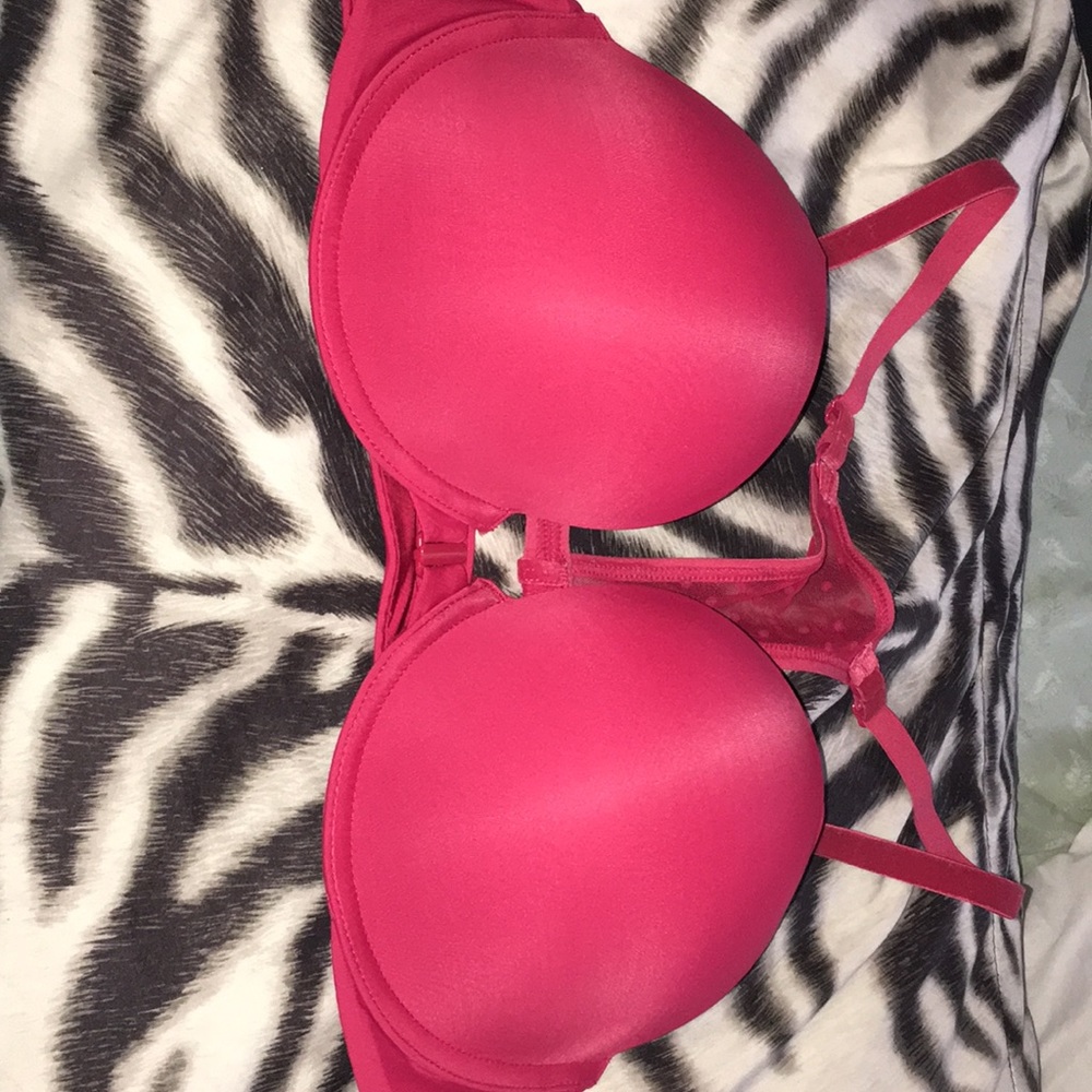 NEW RED VICTORIA’s SECRET PADDED BRA
