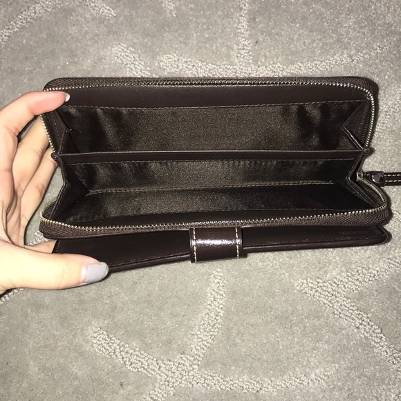 Coach Canvas Logo Wallet - Picture 5 of 5