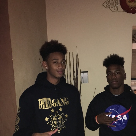 Meet your Posher, Barnard - Picture 1 of 1