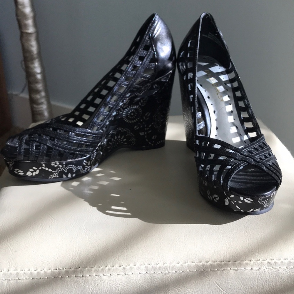 NWOT BCBGirls Black Open Toe Leather Wedges