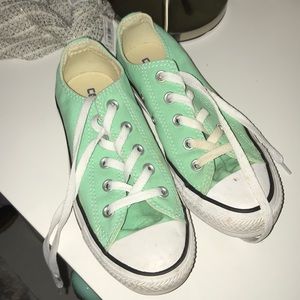 mint green converse