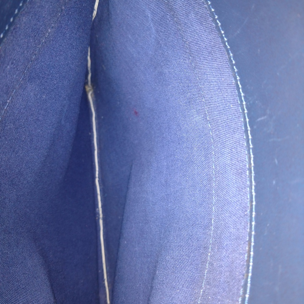 SOLD Authentic 1970s  Vintage Gucci Tote Shopper - Picture 5 of 7