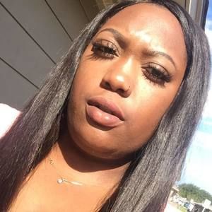 Meet your Posher, Erika