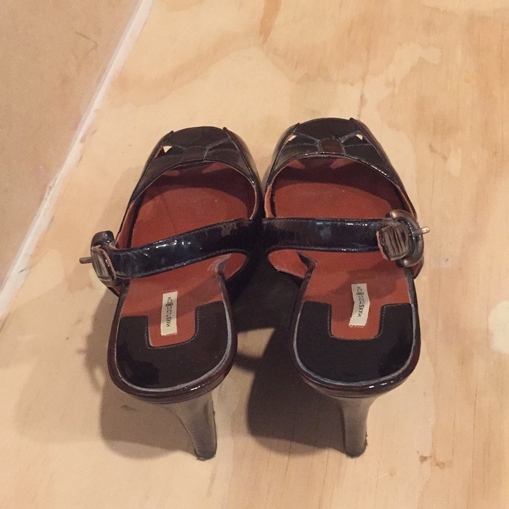 Max Studio Wedge - image 3