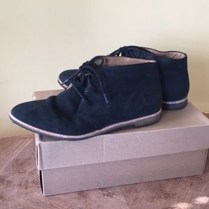 Clark’s Phenia Desert Ankle boot