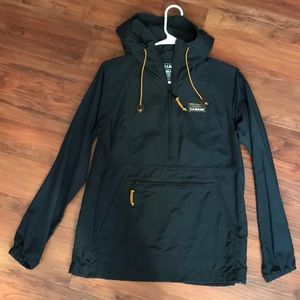 l.l. Bean wind breaker