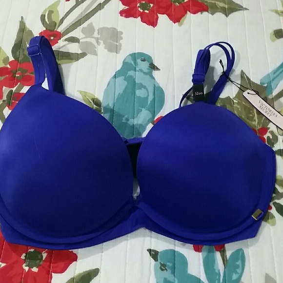 32DD Bundled Victoria's Secret Bras - Picture 5 of 7