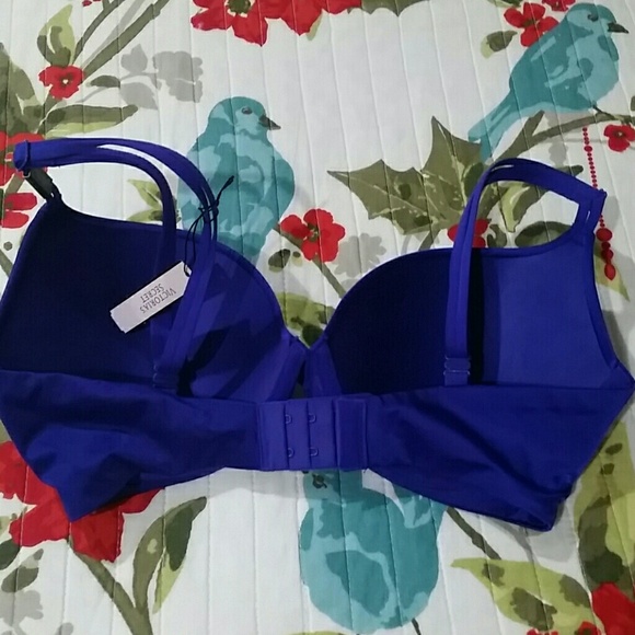 32DD Bundled Victoria's Secret Bras - Picture 6 of 7