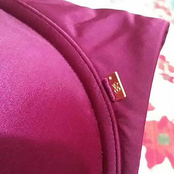 32DD Bundled Victoria's Secret Bras - Picture 4 of 7