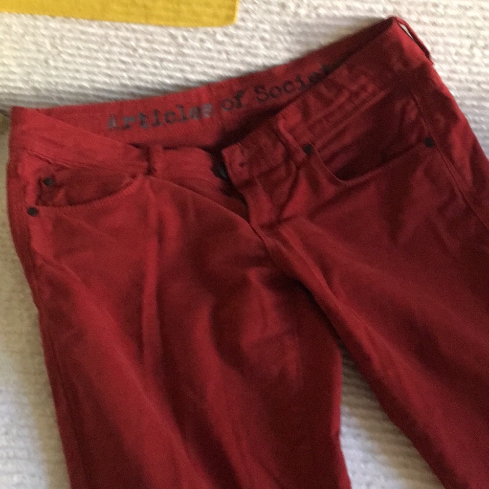 Rustic red pants! No wear on cuffs :)
