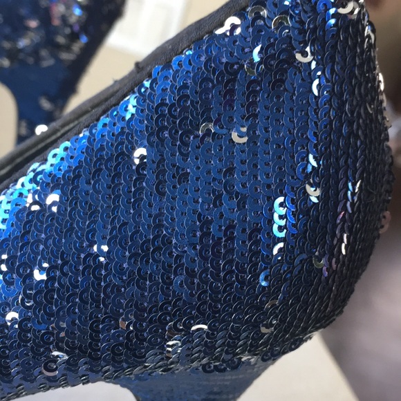 Gorgeous Report Signature Sequin Heels - Picture 6 of 8