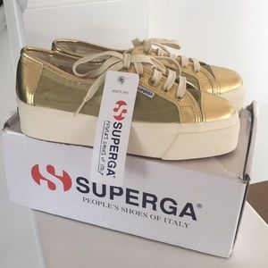 New Gold Superga Sneakers size 37 EU / 6.5 US