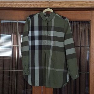 🍀🍀Women’s Burberry Shirt🍀🍀