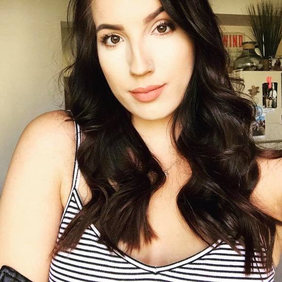 Meet your Posher, Samantha - Picture 1 of 1