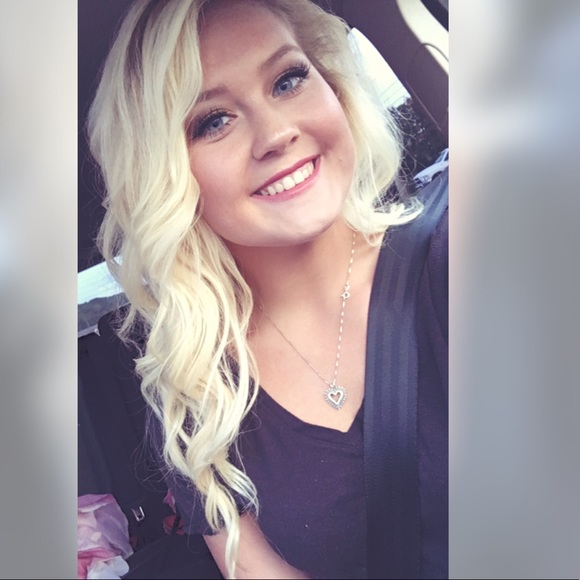 Meet your Posher, Haven - Picture 1 of 1