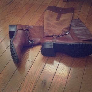 Etienne Aigner Boots