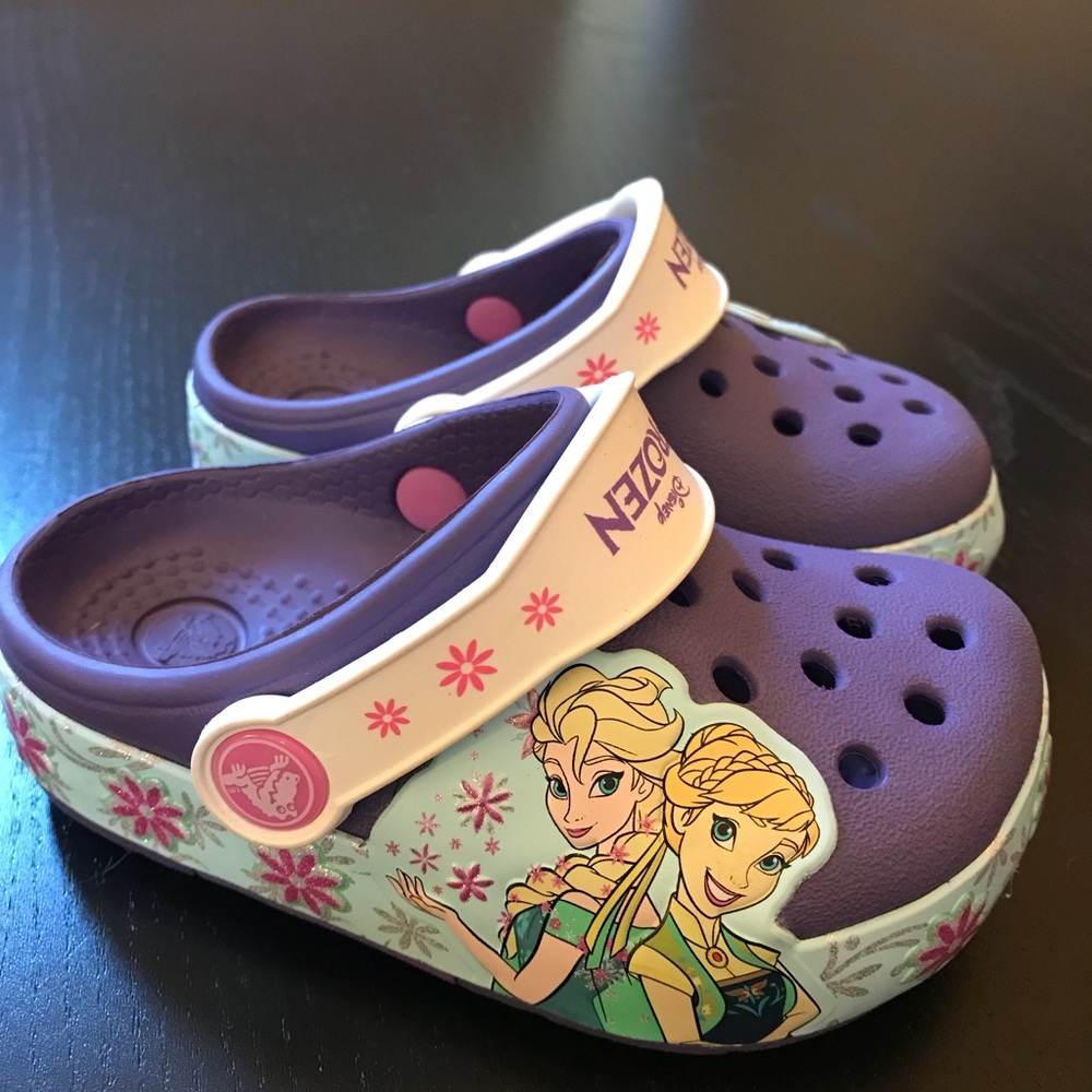 Frozen Light Up Crocs