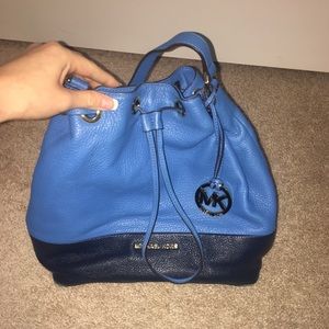 Michael Kors Bucket Bag in Blue