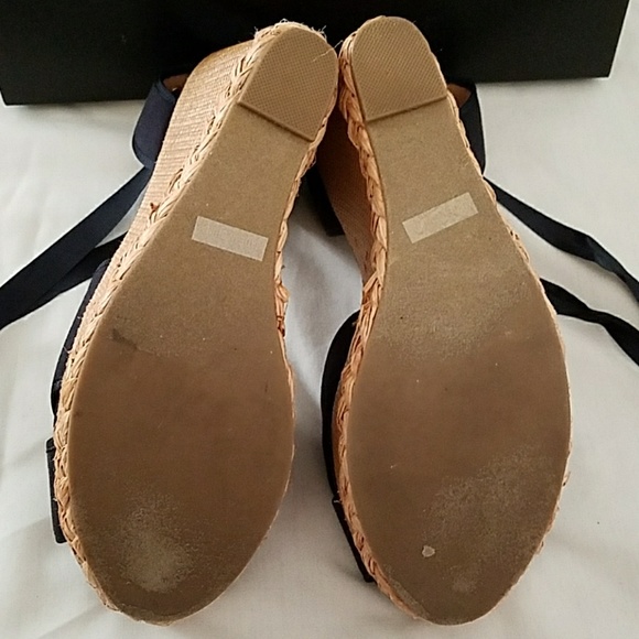 *SOLD* JustFab Navy Crisscross Ankle Tie Wedges - Picture 4 of 6