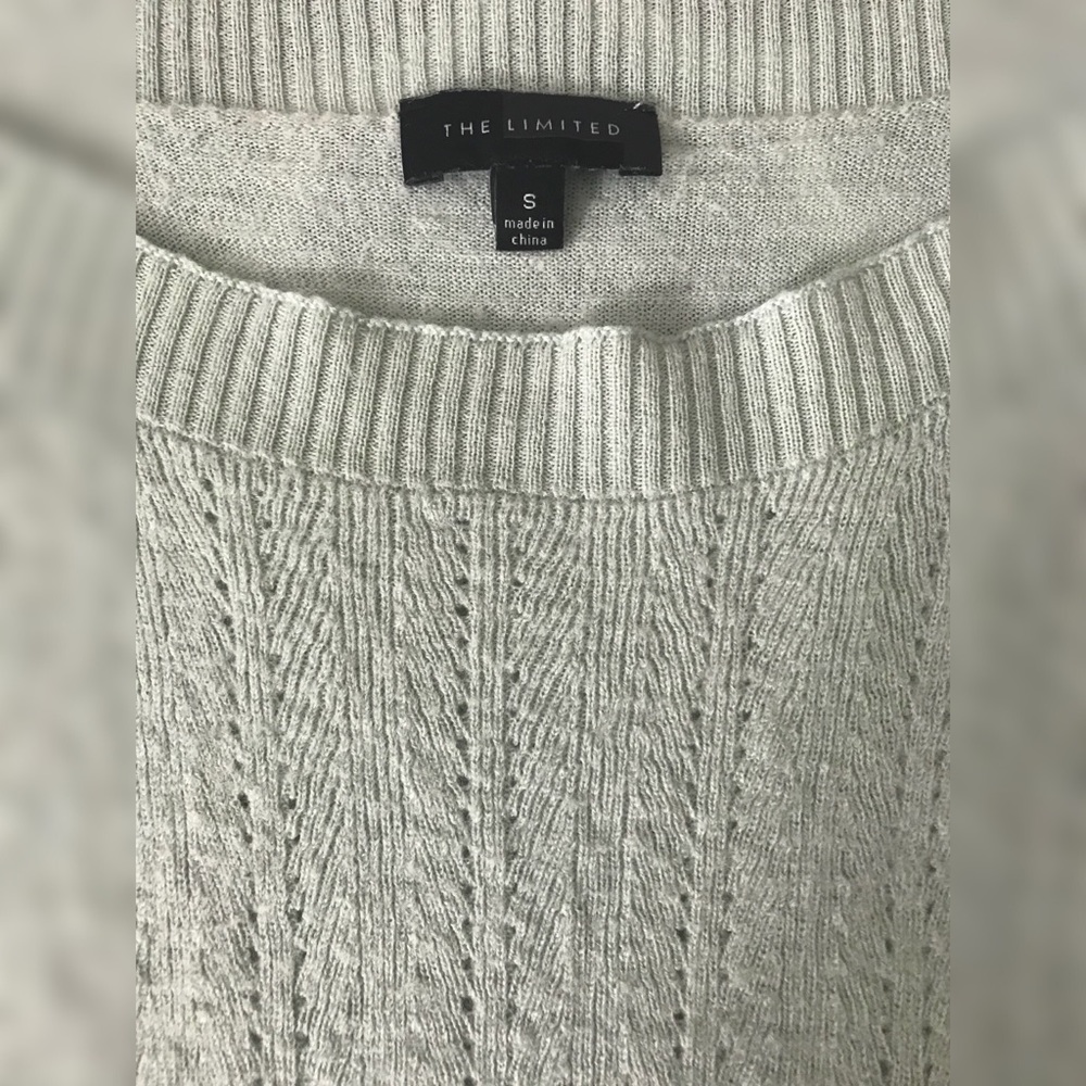The Limited Classic Casual Sweater 💕 - Picture 5 of 5