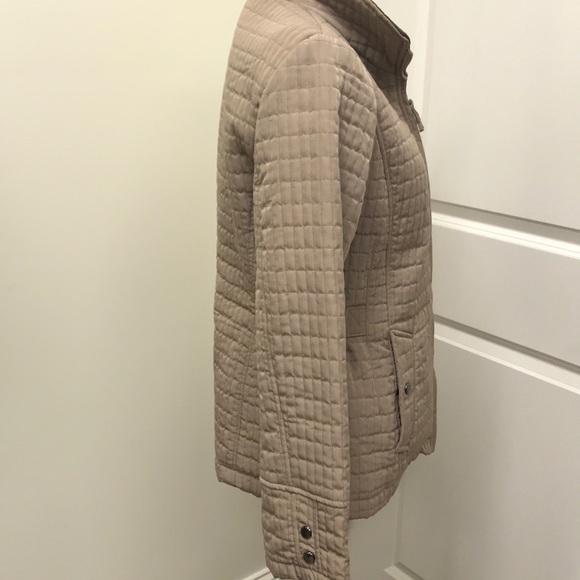 SOLD Lightweight Quilted Jacket - Picture 2 of 6