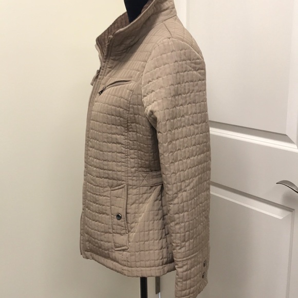SOLD Lightweight Quilted Jacket - Picture 4 of 6