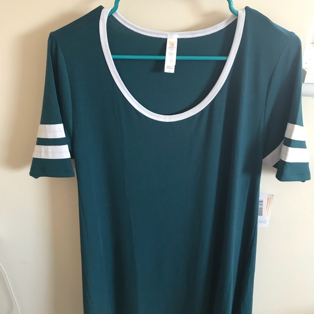 LulaRoe Perfect T Small BNWT