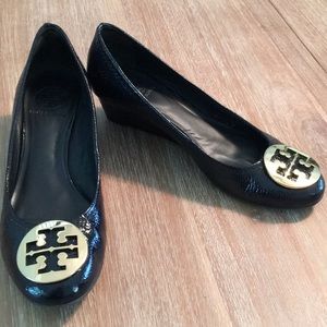 Tory Burch Navy Patent Leather Wedge, 9