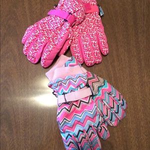 Thinsulate Pink Gloves- lot of 2. 8-12 yo