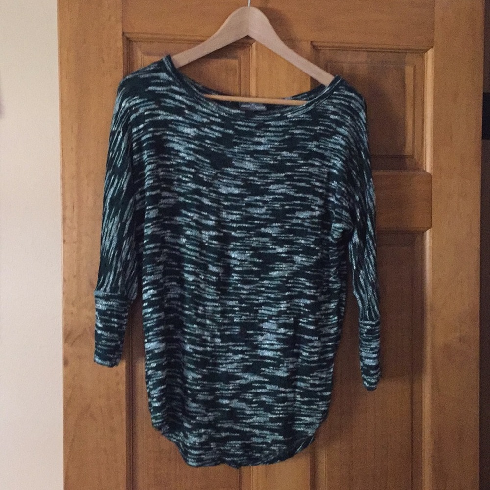 Market and Spruce green batwing top XS