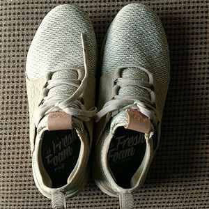 New Balance Fresh Foam Sneaker Cruz