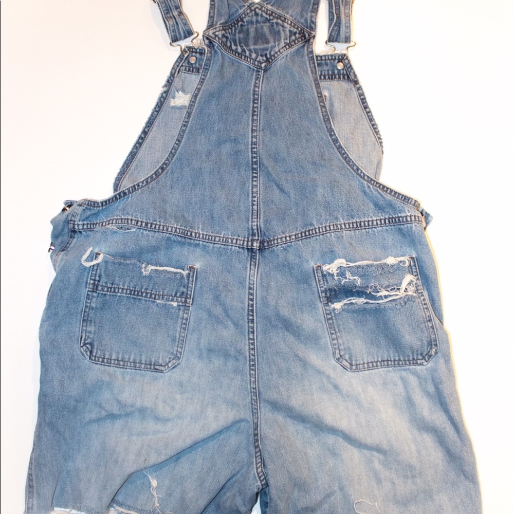 Distressed overalls shorts