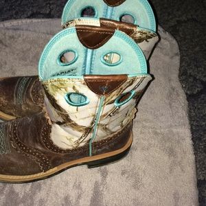 Ariat Cowgirl boots blue camouflage