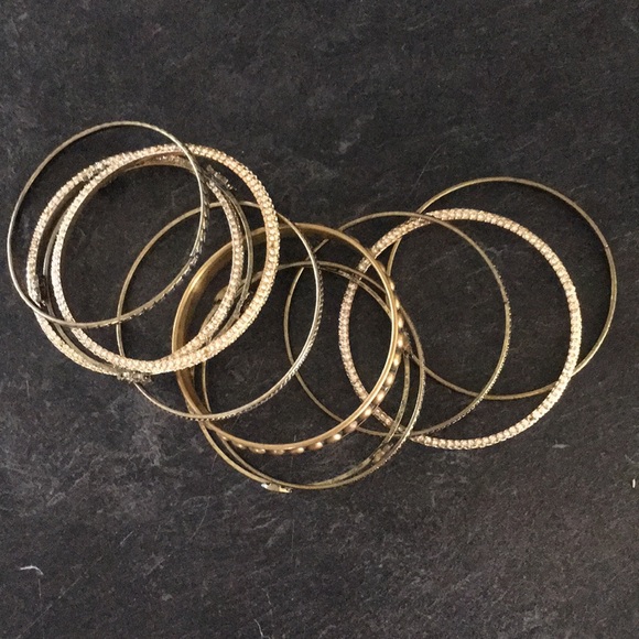 Assorted bronze bangles - Picture 2 of 2