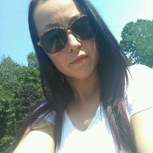 Meet your Posher, Vanessa