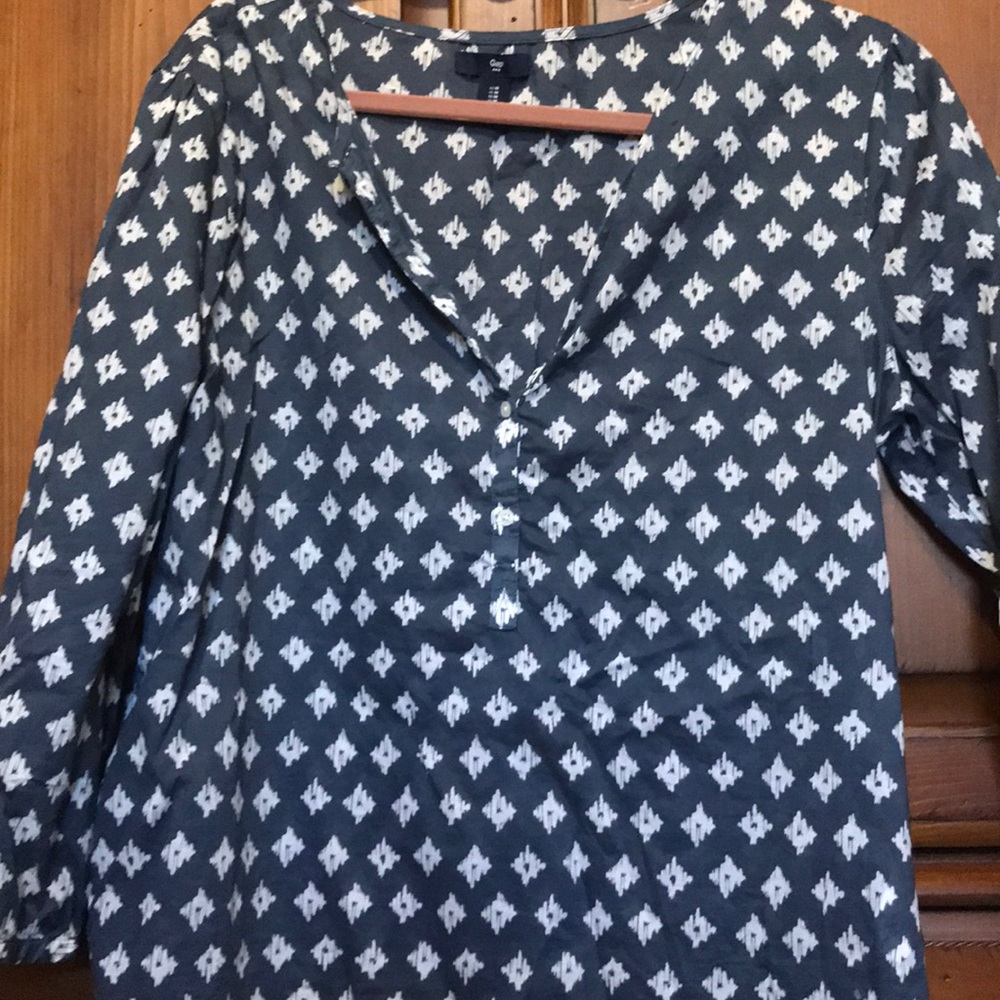 Gap top