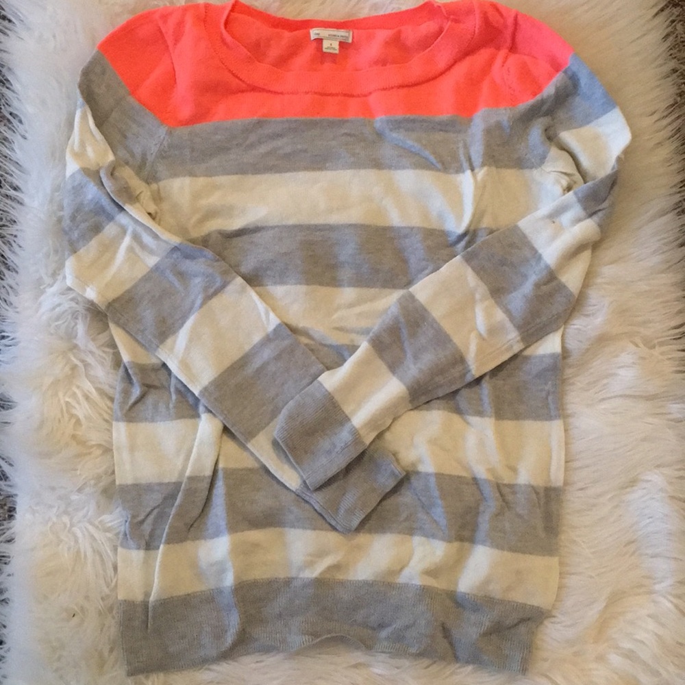 Pink, gray and cream sweater!