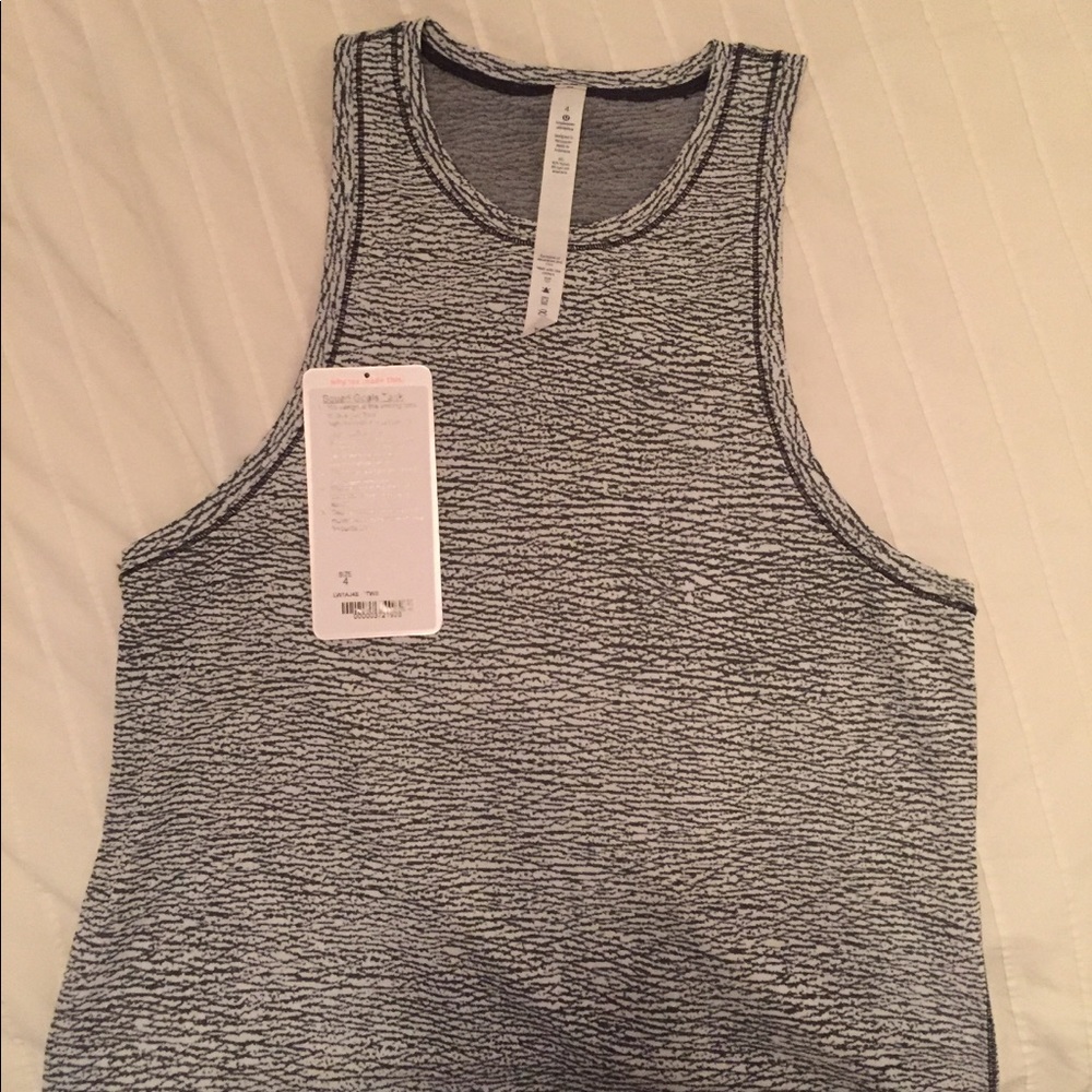 ❗️Lululemon Sale❗️Grey & black workout tank - sz 4