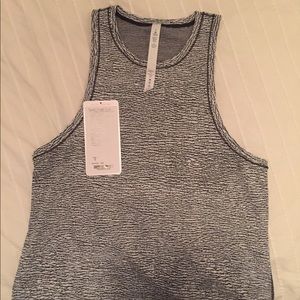 ❗️Lululemon Sale❗️Grey & black workout tank - sz 4