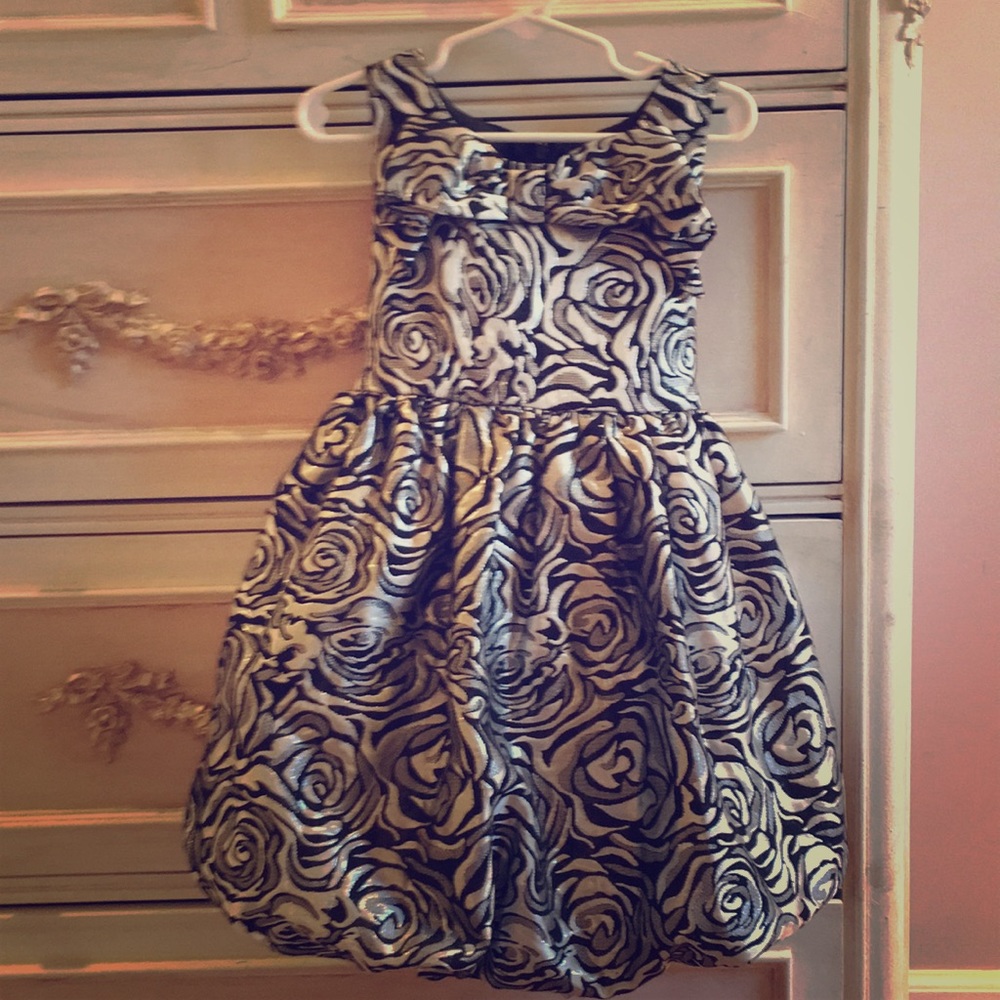 Girls size 5 dress