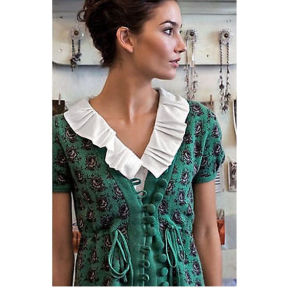 🎉3 day sale🎉Green printed cardi by Leifsdottir