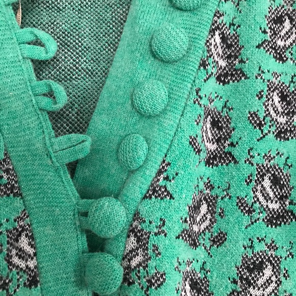 🎉3 day sale🎉Green printed cardi by Leifsdottir - Picture 5 of 8